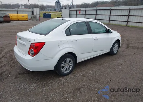 2012 Chevrolet Sonic 2Ls из США, поврежденный, VIN 1G1JA5SH9C4140152